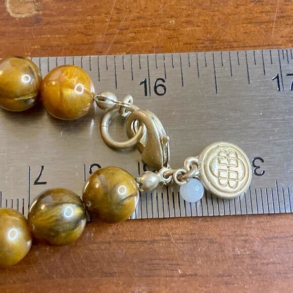 0115 Dana Buchman Acrylic Tiger's Eye Graduated Bead Necklace w/Pave Bands - Picture 5 of 7